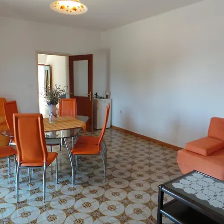 In Umag/istrien 33650 Apartman *